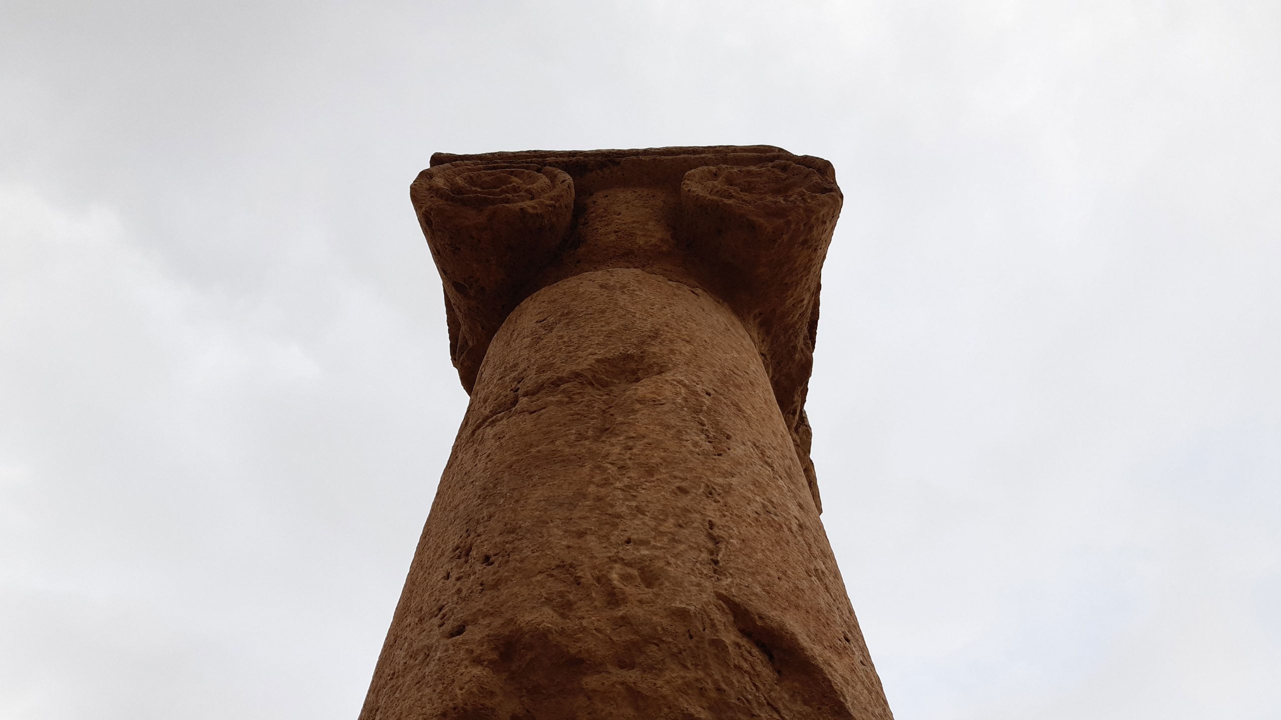 ستون سنگی روستای خورهه